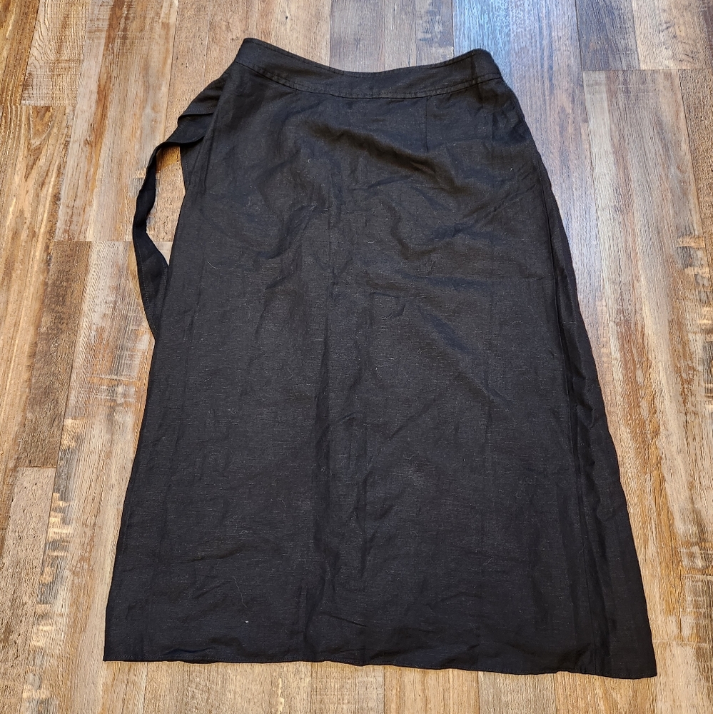 Loft Black Wrap Skirt NWT Size 2 - Picture 2 of 4